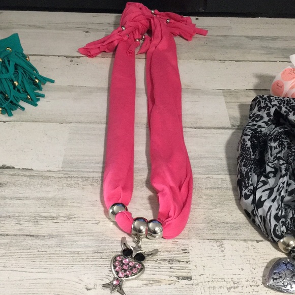 Woman’s scarf lot with beading and silver tone hanging pendants - Picture 7 of 12